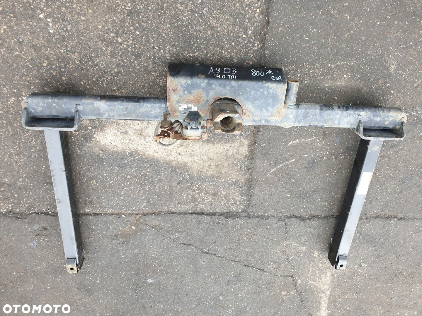 HAK HOLOWNICZY WESTFALIA AUDI A8 D3 - 2