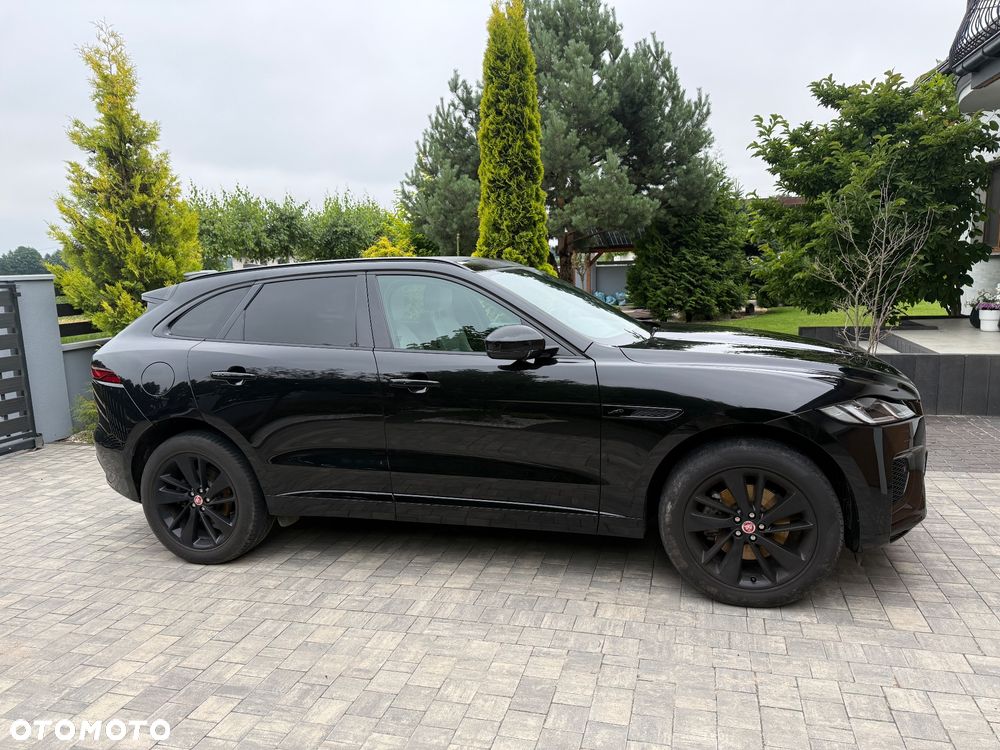 Jaguar F-Pace 2.0 P250 mHEV AWD R-Dynamic Black - 2