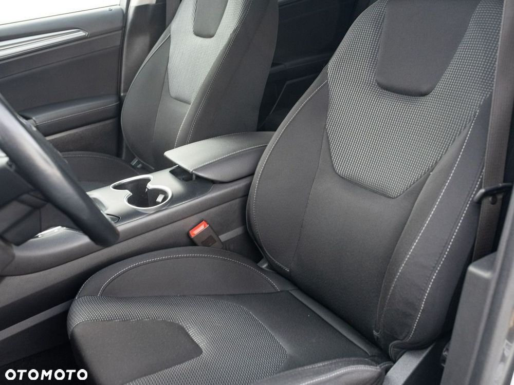 Ford Mondeo - 12