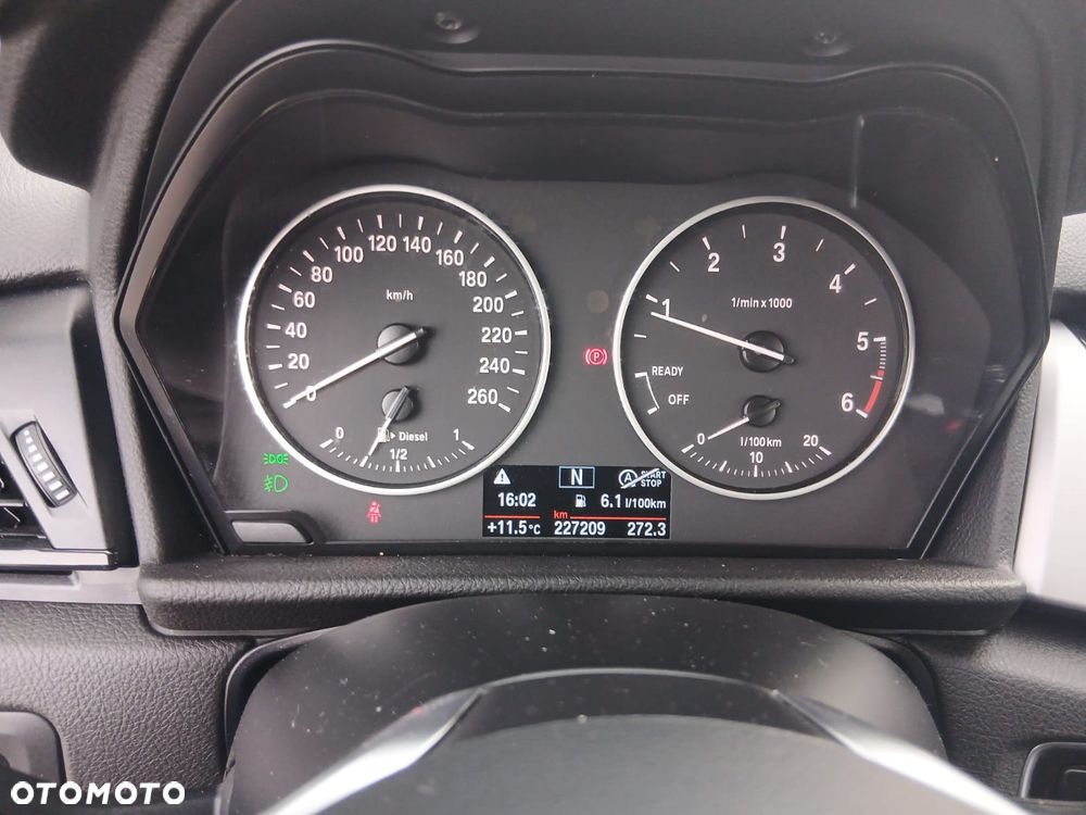 BMW Seria 2 218d xDrive Luxury Line - 22