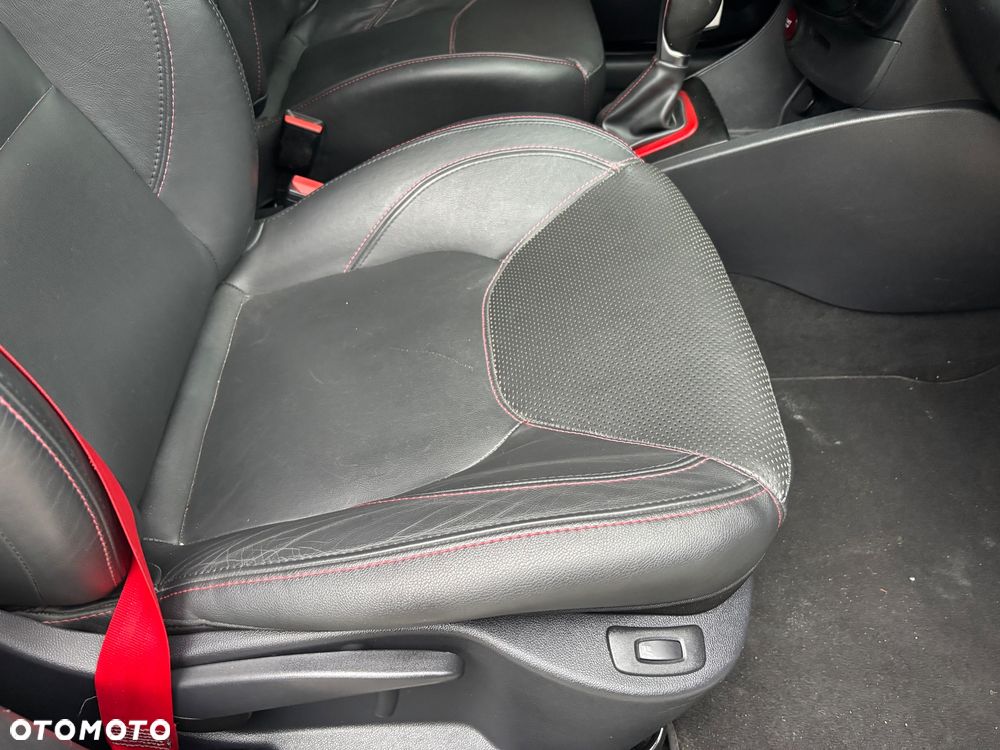 Renault Clio TCe 200 EDC Sport R.S - 12