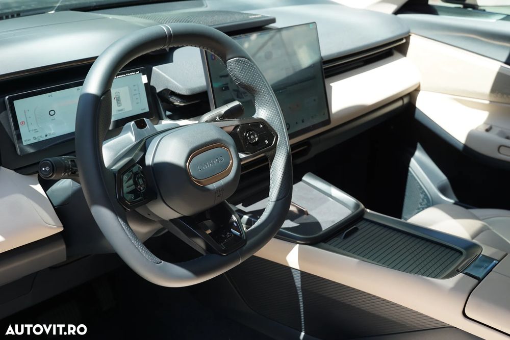 Lynk&Co 08 - 5