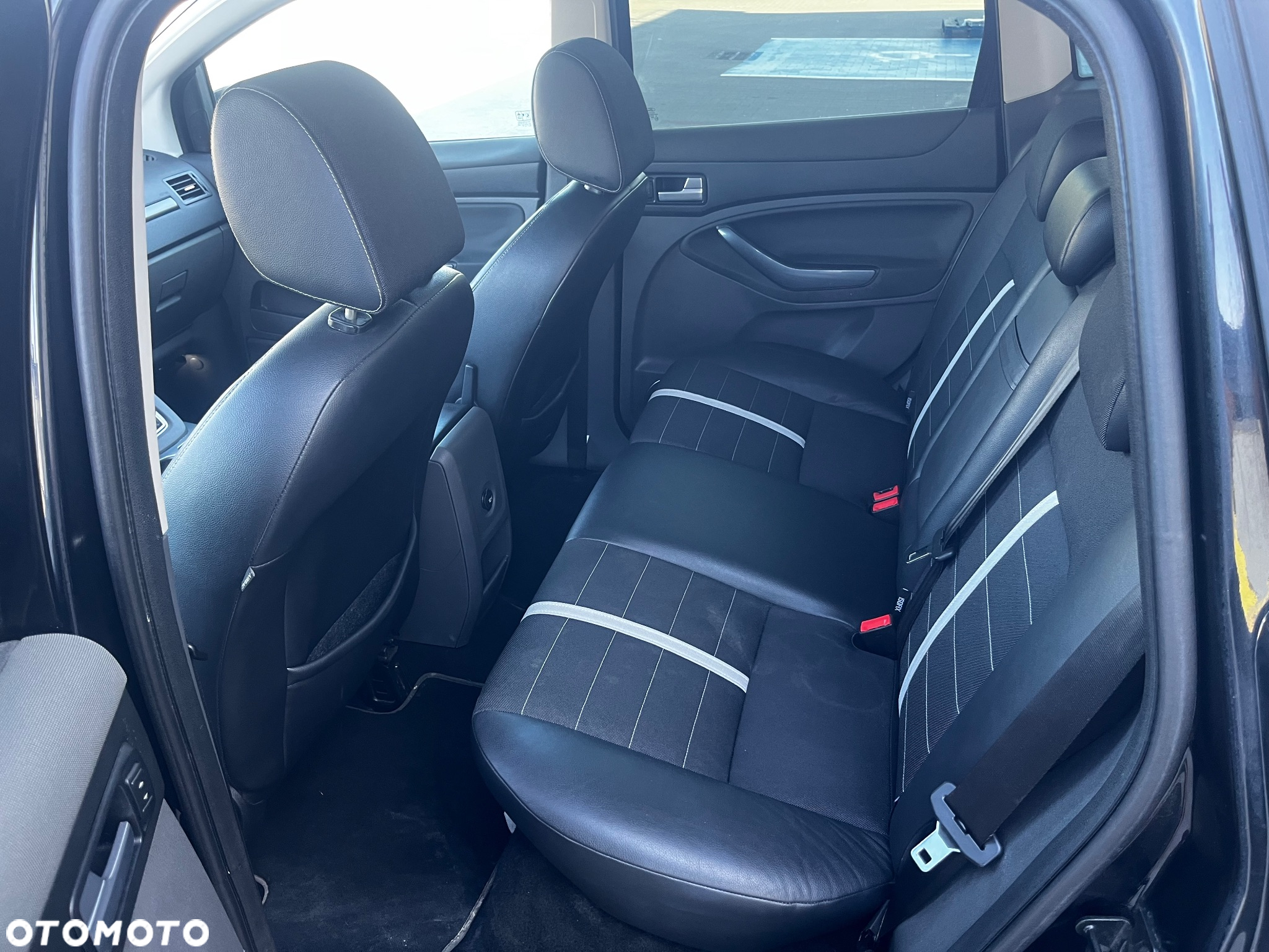 Ford Kuga 2.0 TDCi 4x4 Titanium - 11