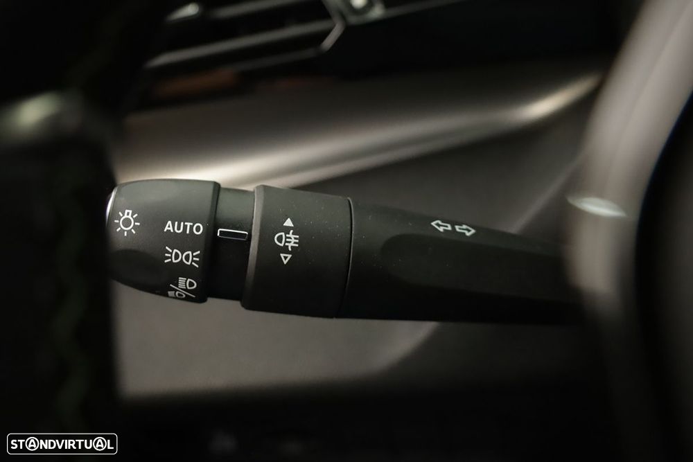 Peugeot 308 SW 1.2 PureTech GT EAT8 - 17