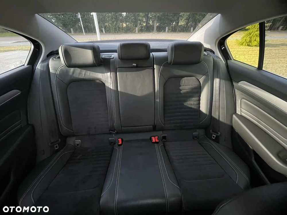 Volkswagen Passat 1.5 TSI EVO Elegance DSG - 17