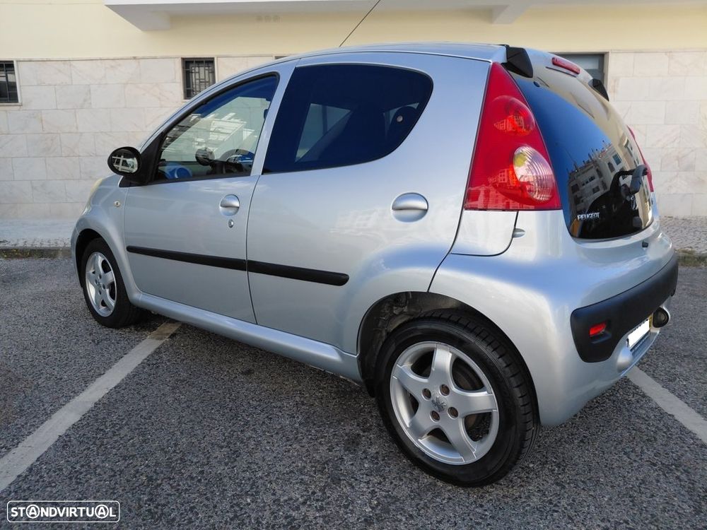 Peugeot 107 1.0 Black&Silver - 12