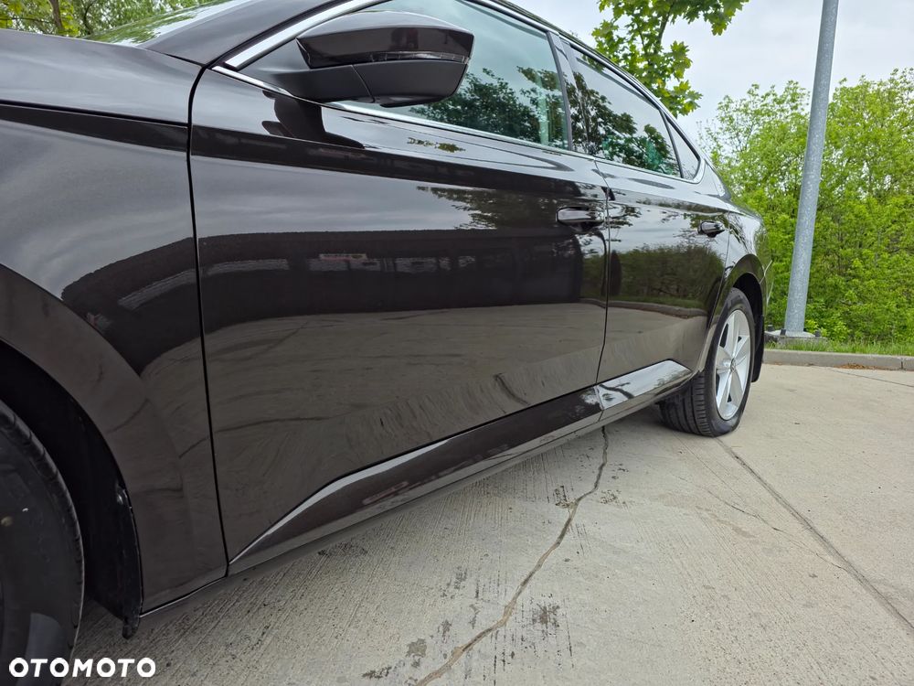 Skoda Superb 2.0 TSI Ambition DSG - 26