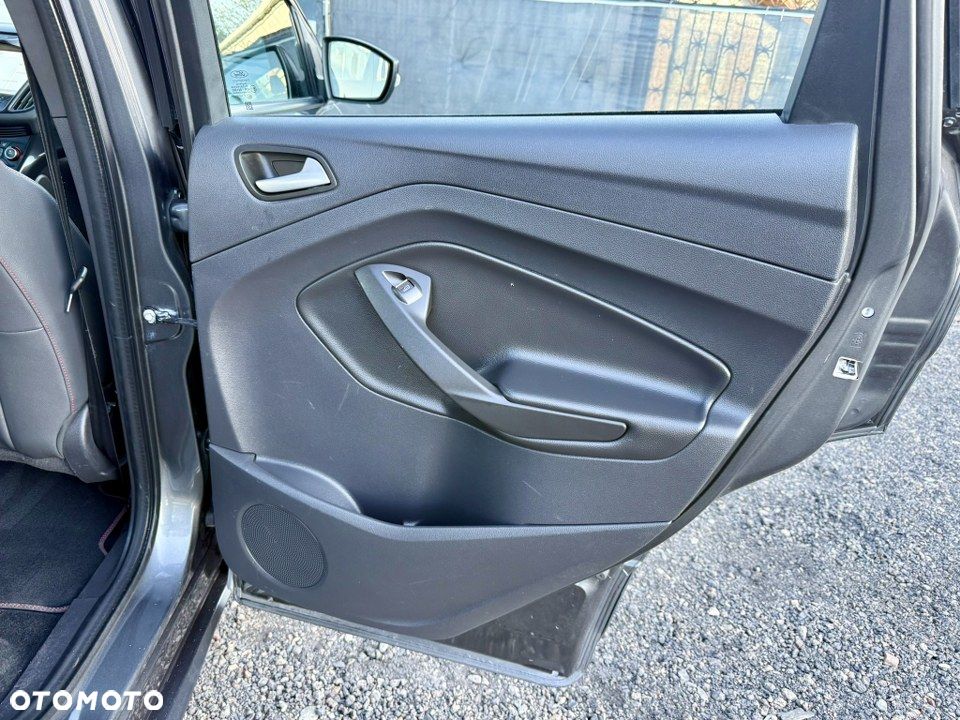 Ford Kuga 2.0 TDCi 4x4 ST-Line - 35