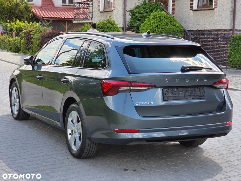 Skoda Octavia 2.0 TDI DSG Edition - 5