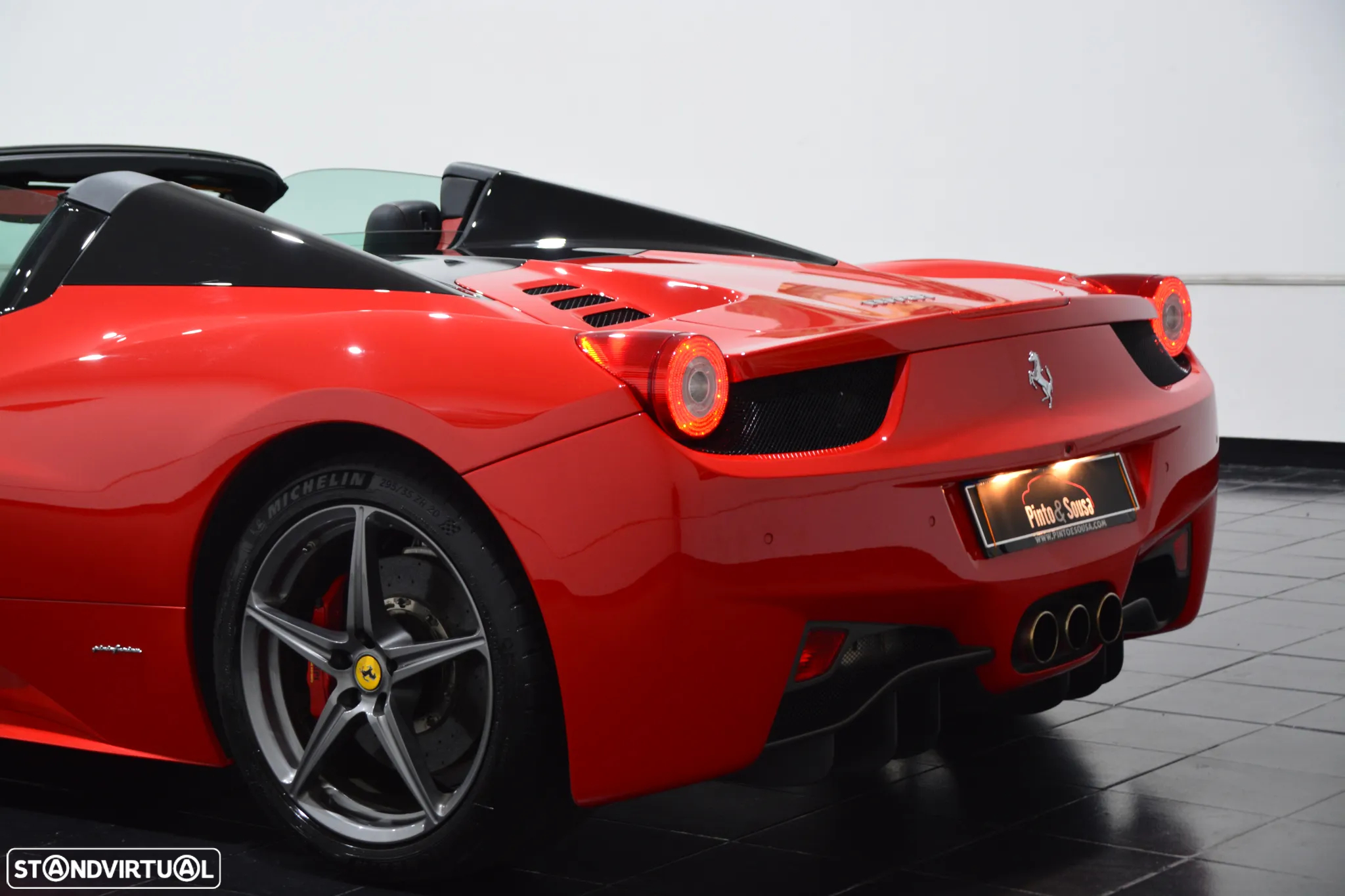 Ferrari 458 Spider - 12
