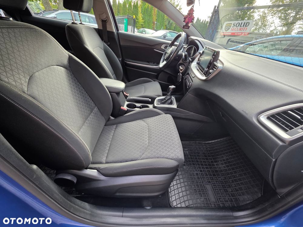 Kia Ceed 1.4 T-GDI L Business Line - 22