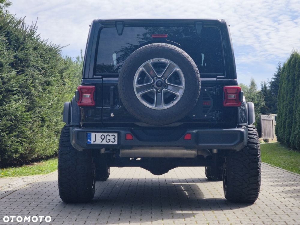 Jeep Wrangler - 4