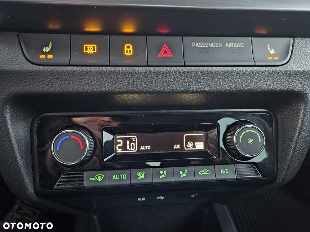 Skoda Fabia 1.0 MPI Clever - 24