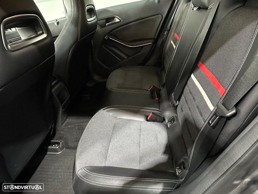 Mercedes-Benz A 180 - 21