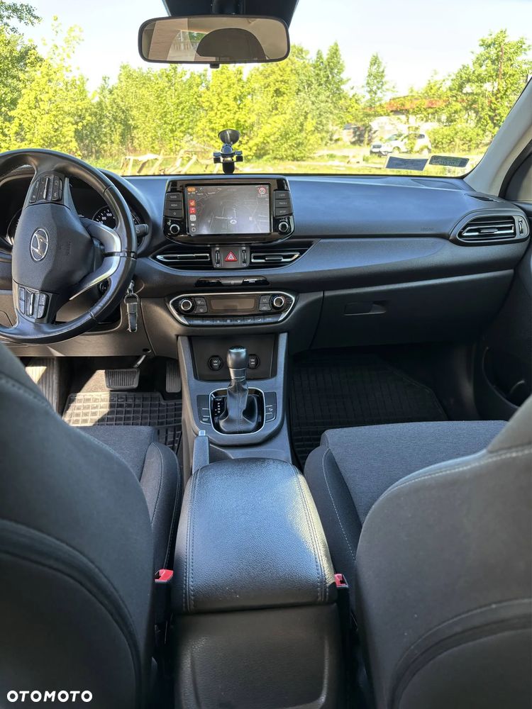 Hyundai i30 ver-1-5-t--gdi-48v-comfort-dct - 28