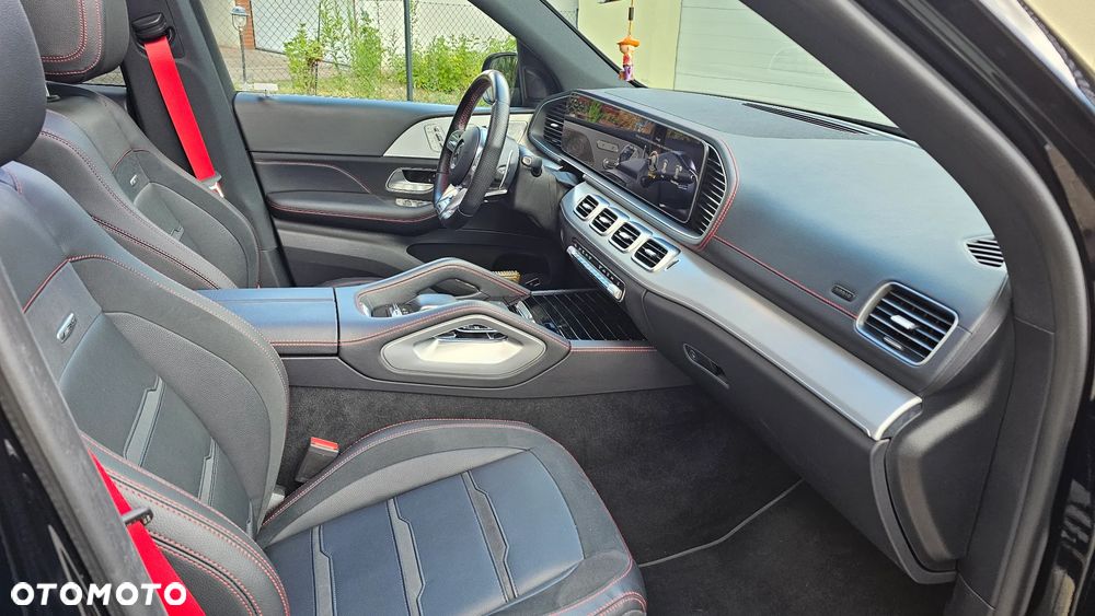 Mercedes-Benz GLE - 32