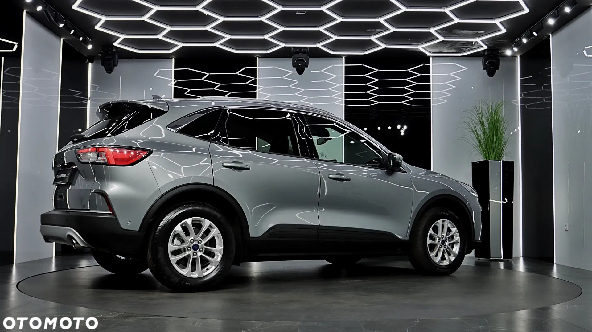Ford Kuga 2.0 EcoBlue AWD Titanium - 11