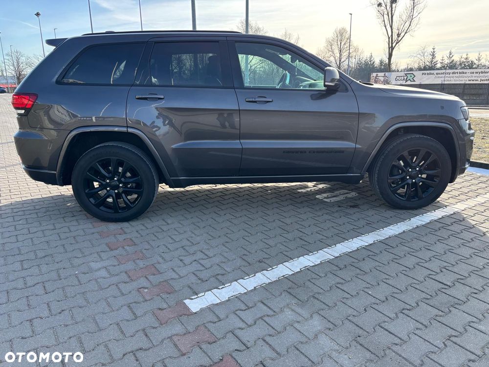 Jeep Grand Cherokee - 2
