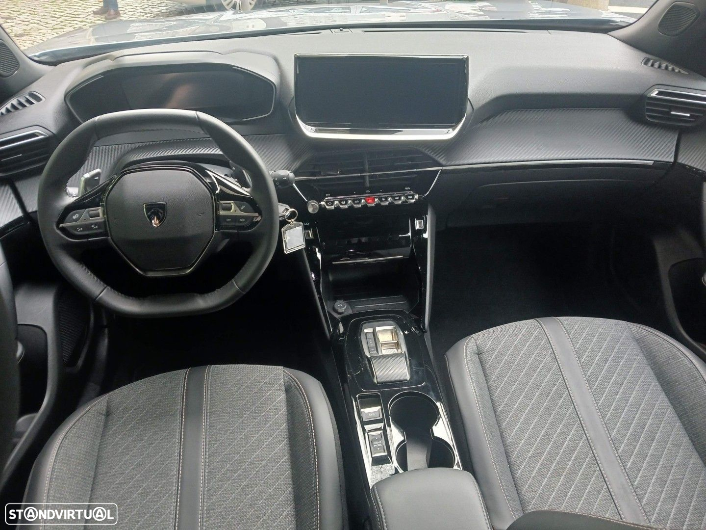 Peugeot 2008 1.2 PureTech Allure EAT8 - 10