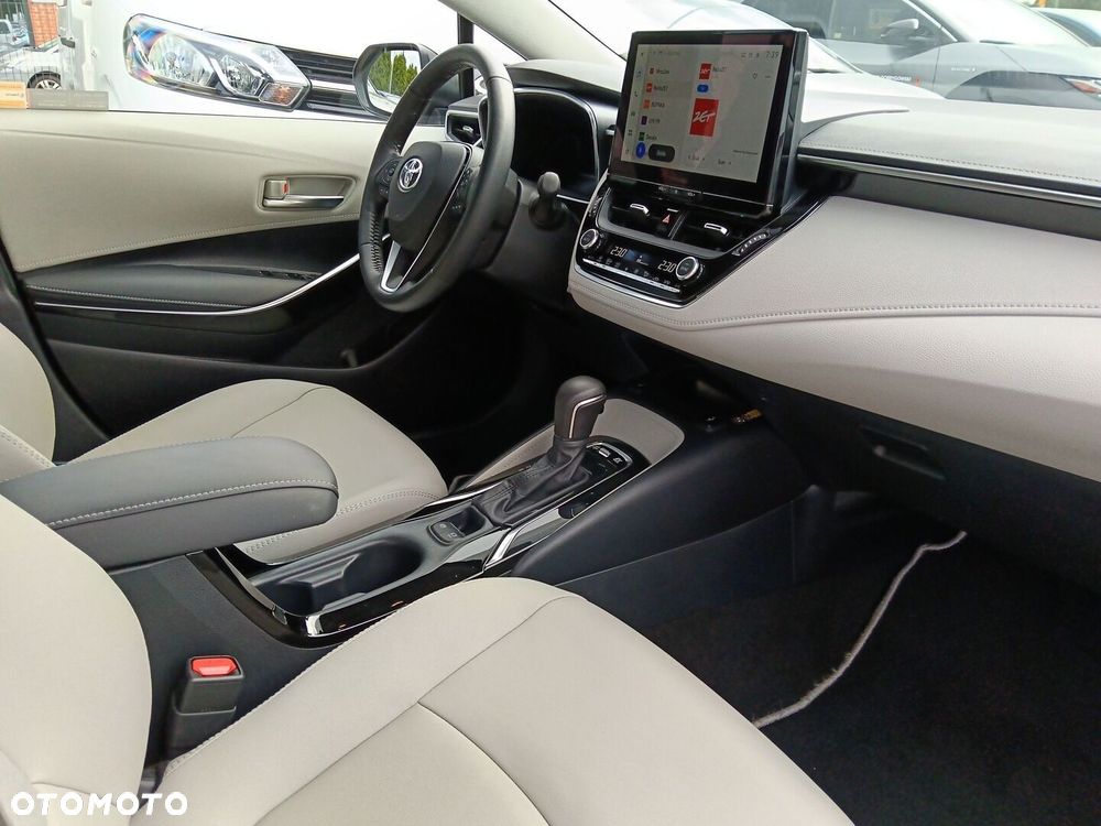 Toyota Corolla 1.8 Hybrid Executive - 9