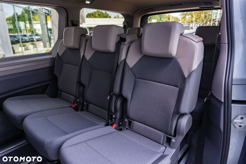 Volkswagen Multivan - 16