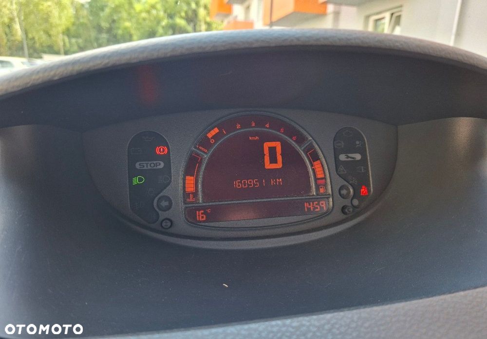 Renault Modus - 25