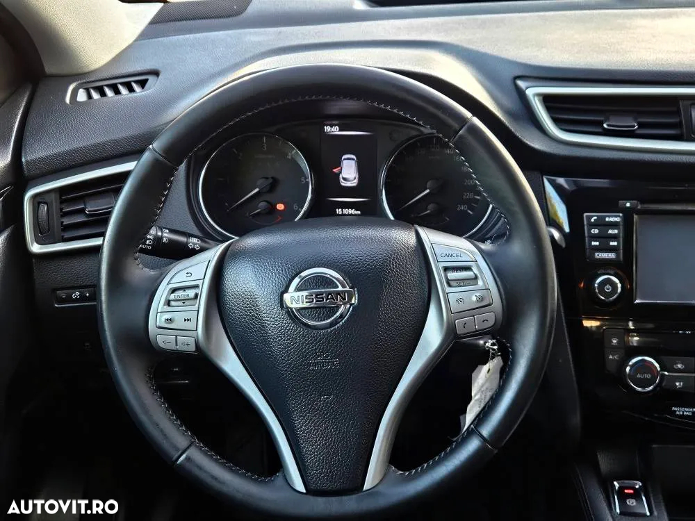Nissan Qashqai 1.5 DCI N-Connecta - 14