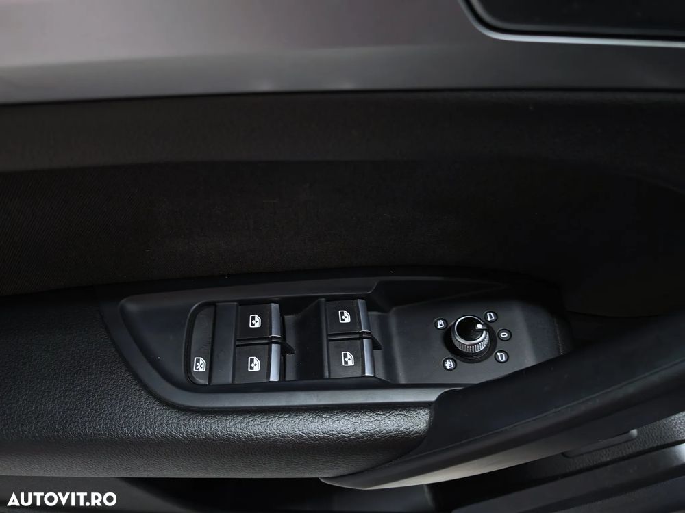Audi Q5 40 TDI quattro S tronic S line - 28