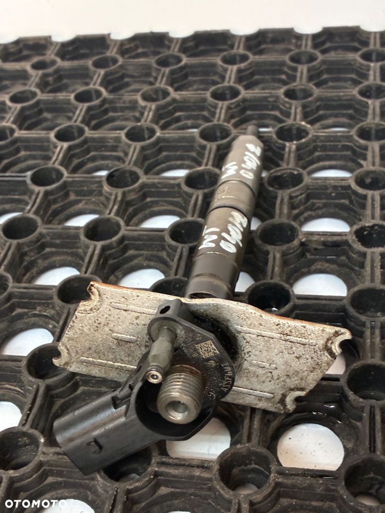 VW AUDI 2.0TDI CBAB 03L130277 WTRYSKIWACZ WTRYSK  1SZT - 6