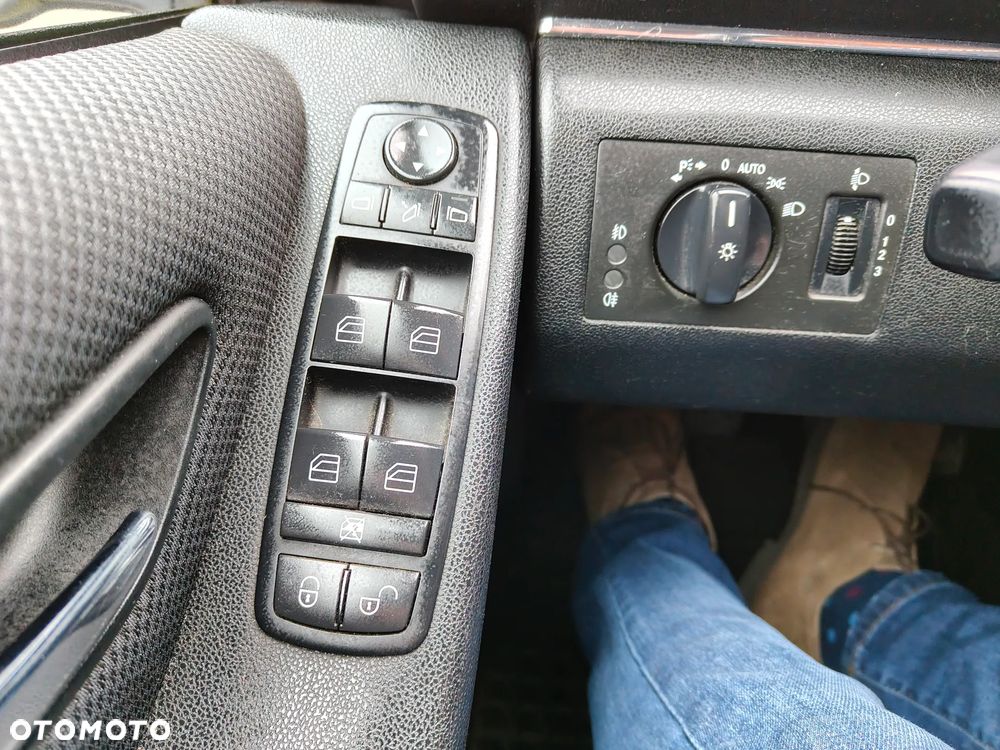 Mercedes-Benz Klasa B 180 CDI Special Edition - 16