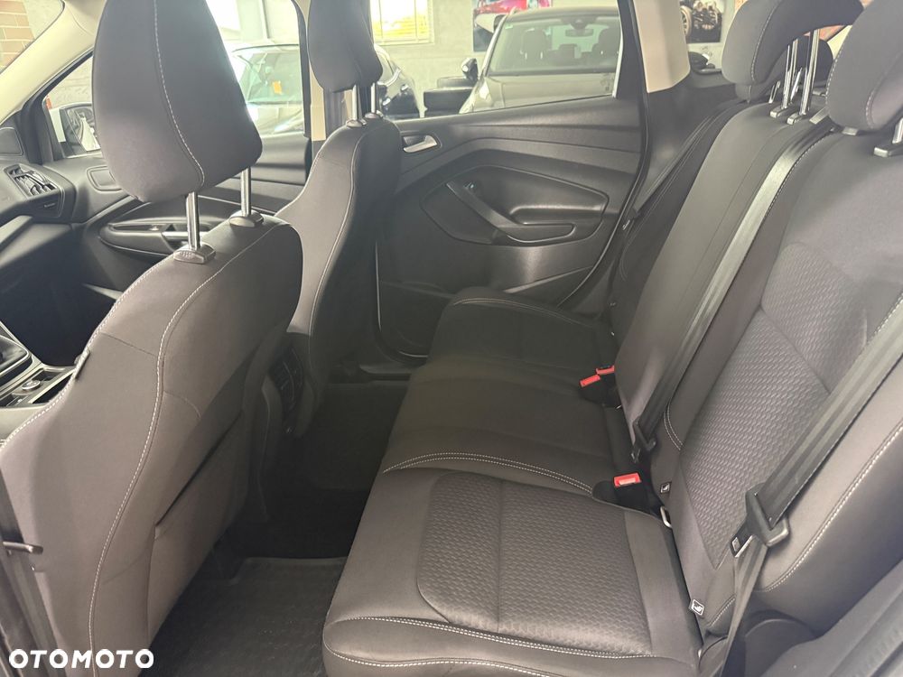 Ford Kuga 1.5 EcoBoost 2x4 Titanium - 15