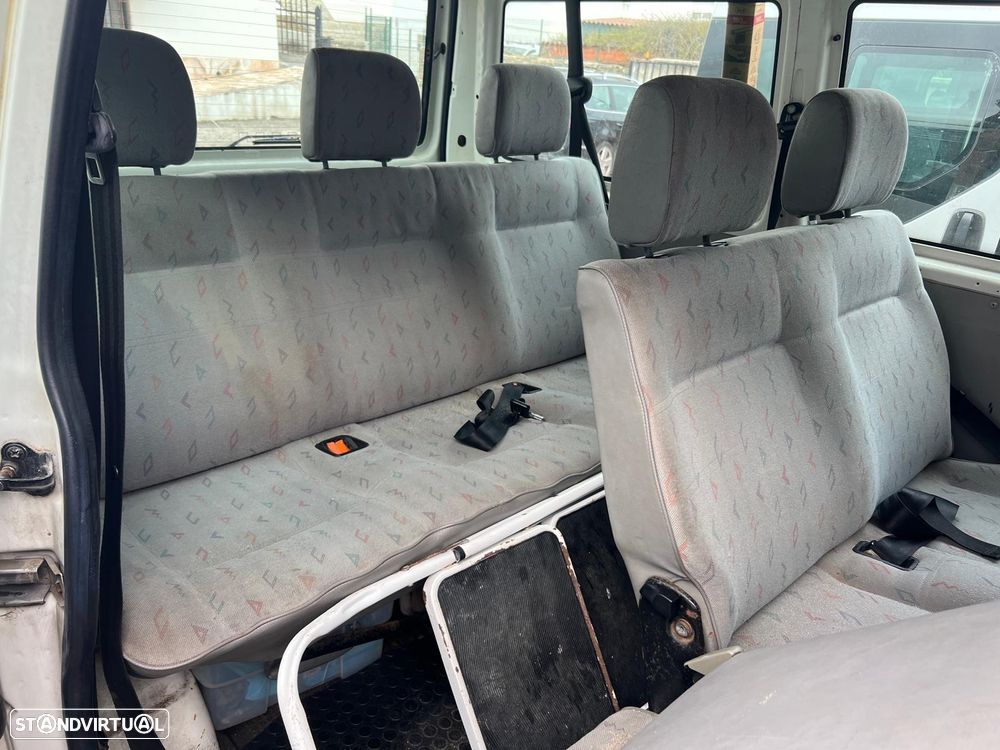VW Transporter 2.5 TDi Kombi Ext. - 13