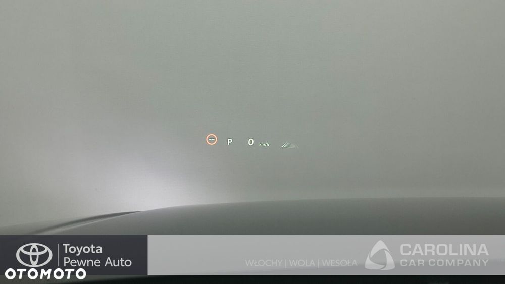 Toyota Camry - 23