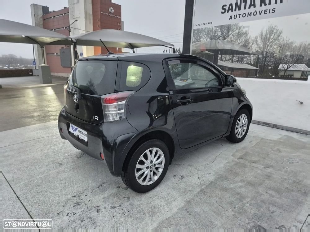 Toyota iQ 1.4 D-4D - 6