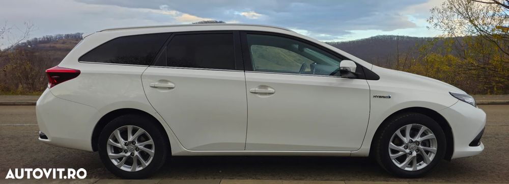 Toyota Auris 1.8 L VVT-i TS Hybrid Luna - 11