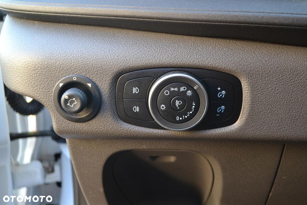 Ford Transit L4H3 - 19