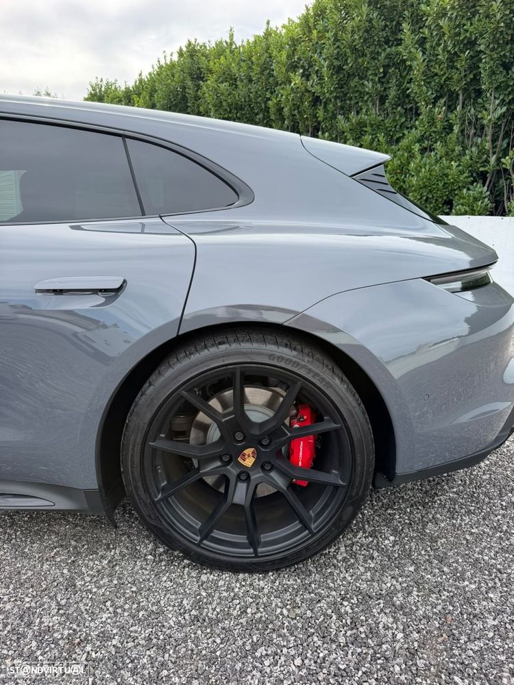 Porsche Taycan Sport Turismo GTS - 15