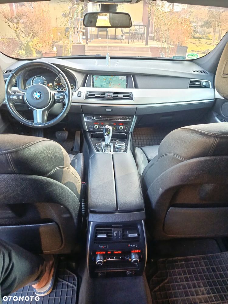 BMW 5GT - 12