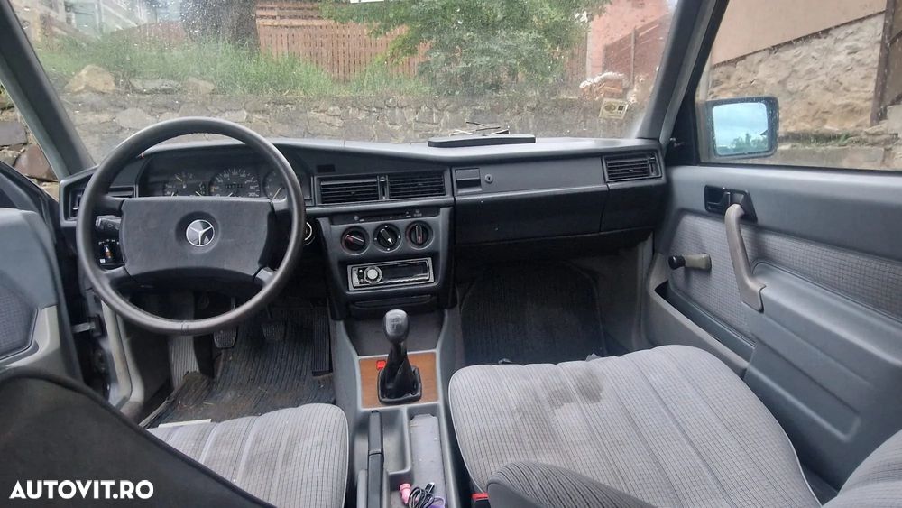 Mercedes-Benz 190 - 9