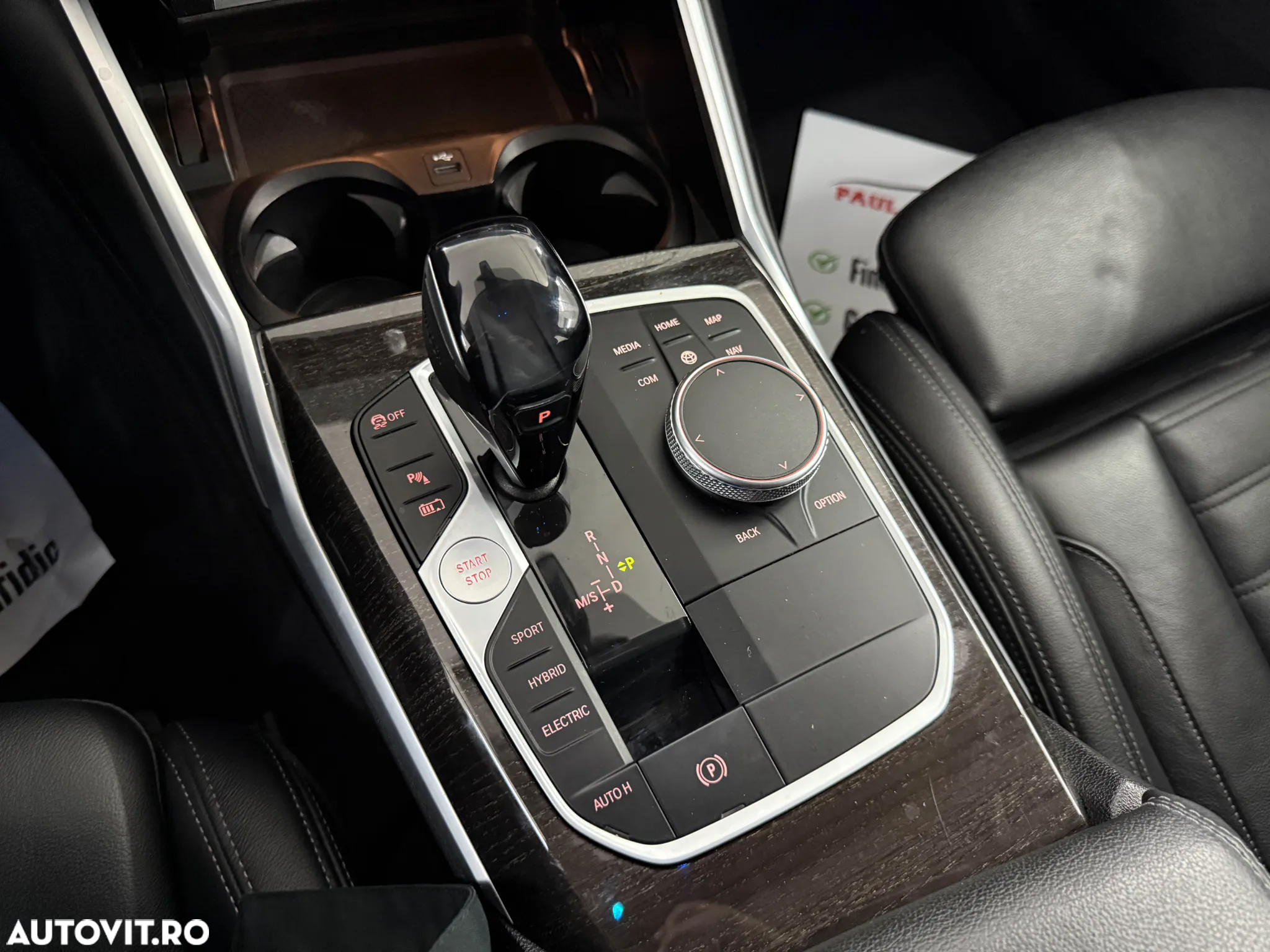 BMW Seria 3 330e Aut. Sport Line - 31
