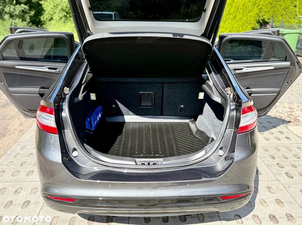 Ford Mondeo - 31