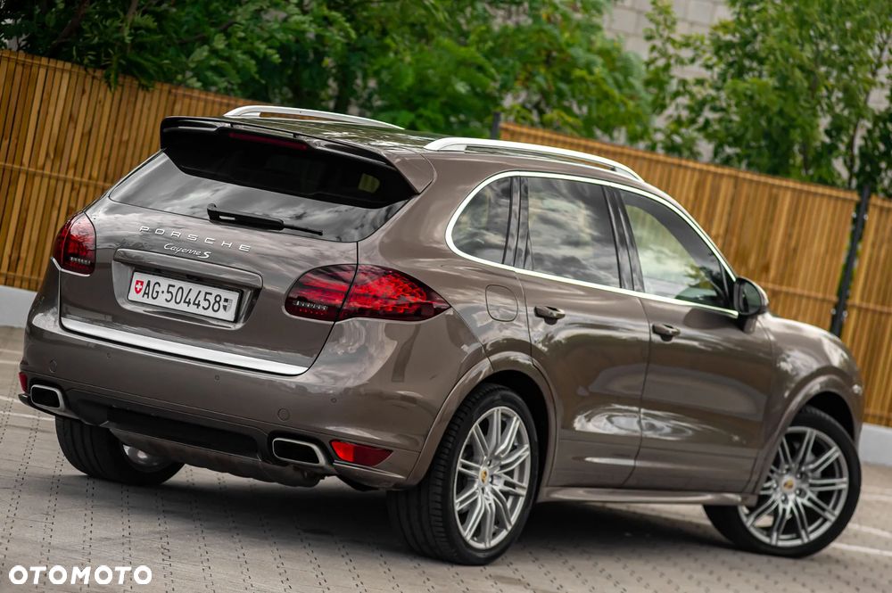 Porsche Cayenne S - 6