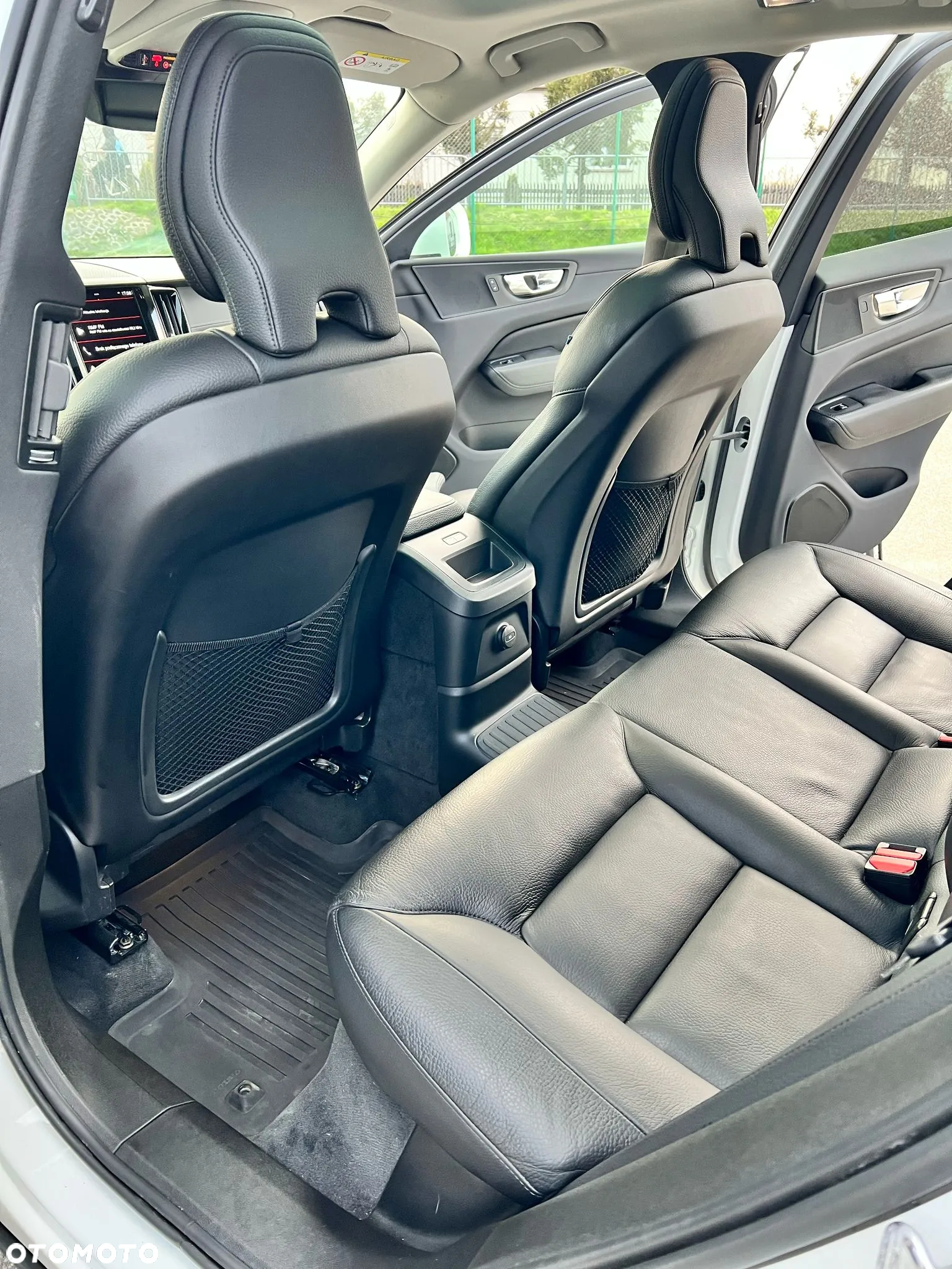 Volvo XC 60 T6 AWD Plug-In Hybrid Inscription - 23