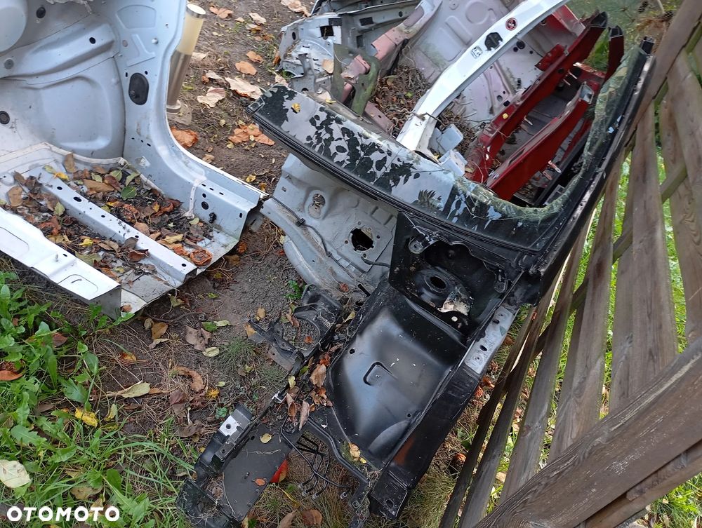 FARTUCH PRÓG ĆWIARTKA PRZÓD PRZEDNIA LEWA PEUGEOT 3008 I 09-16