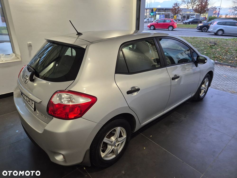 Toyota Auris 1.33 VVT-i Active - 10
