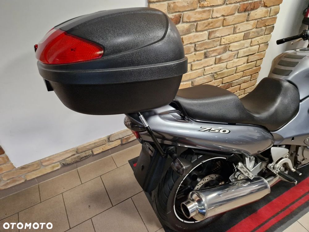 Suzuki GSX-F - Katana - 18