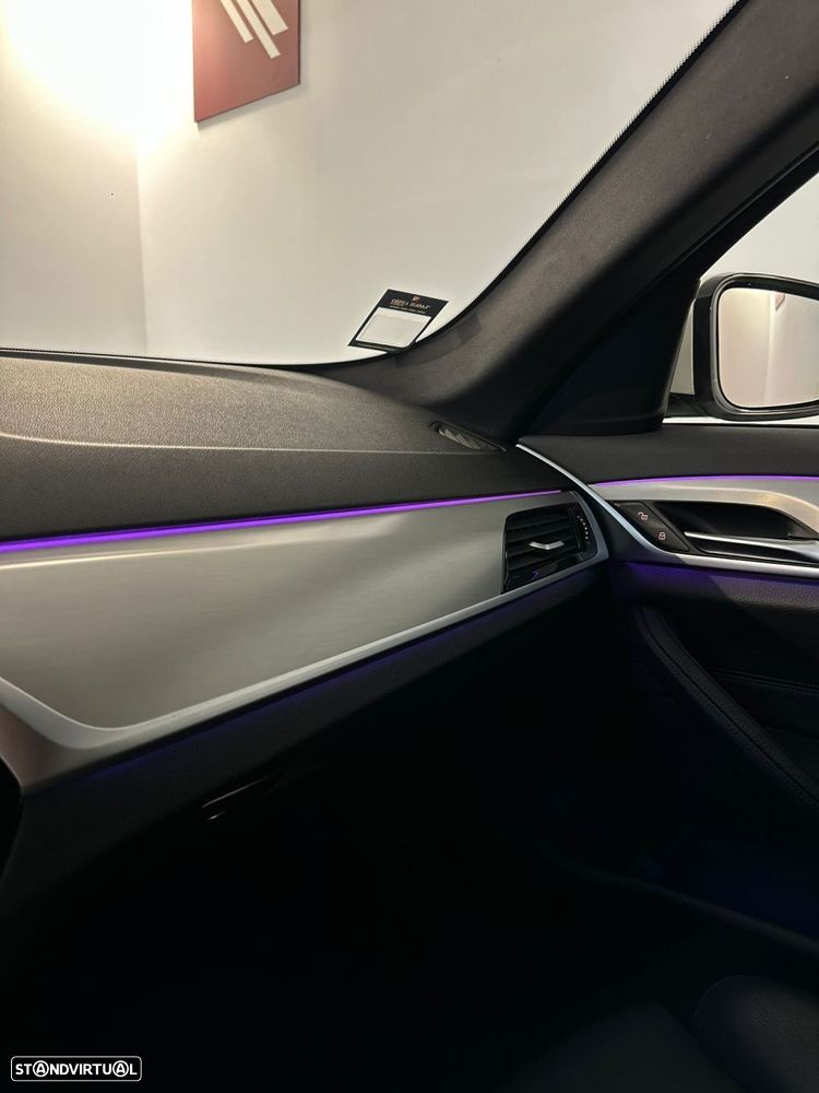 BMW 520 e Pack M - 33