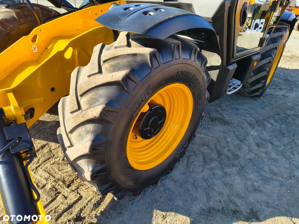 JCB 533-105 2016R - 16