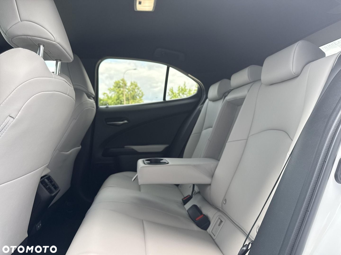 Lexus UX - 22