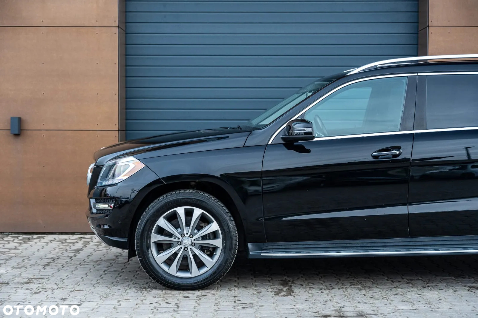 Mercedes-Benz GL - 9